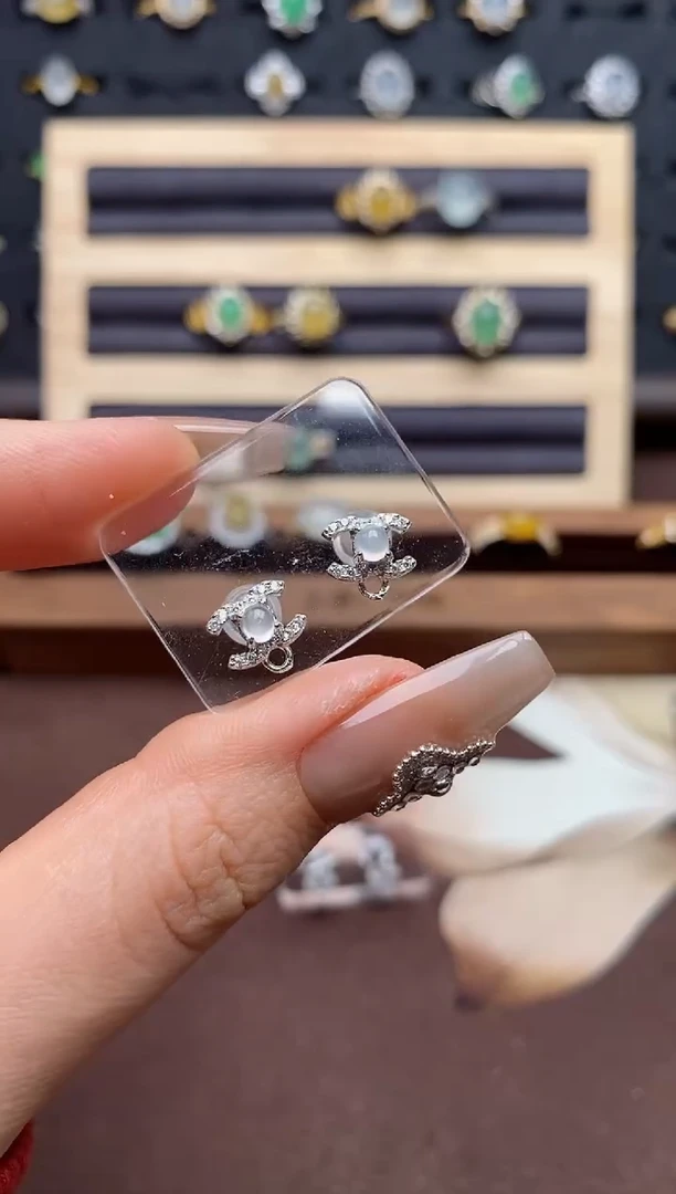 银S925镶嵌翡翠耳饰.