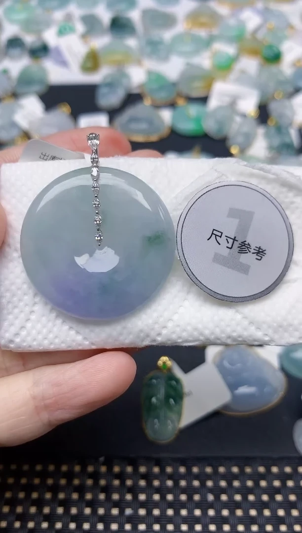 颈饰18K金镶嵌翡翠天然缅甸A货翡翠