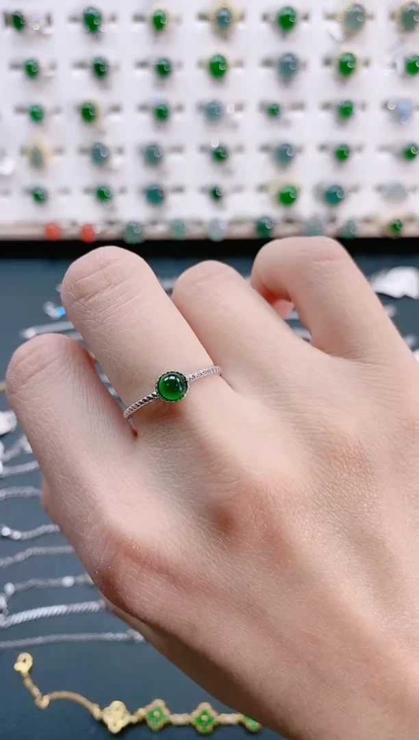 【闪购商品】翡翠戒指银S925镶嵌天然翡翠