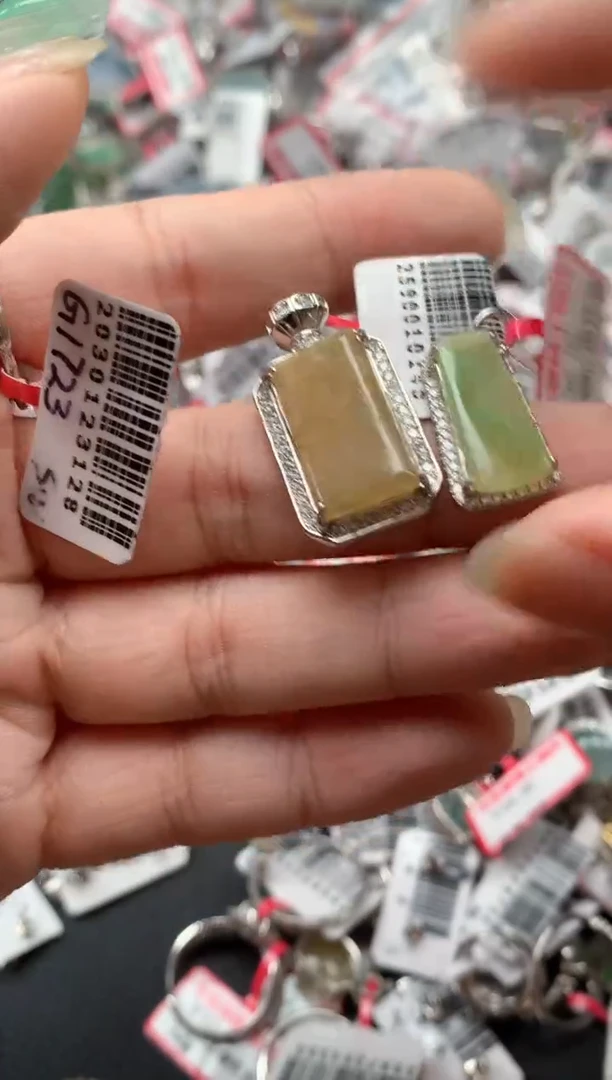 银S925镶嵌戒指翡翠天然A货缅甸翡翠