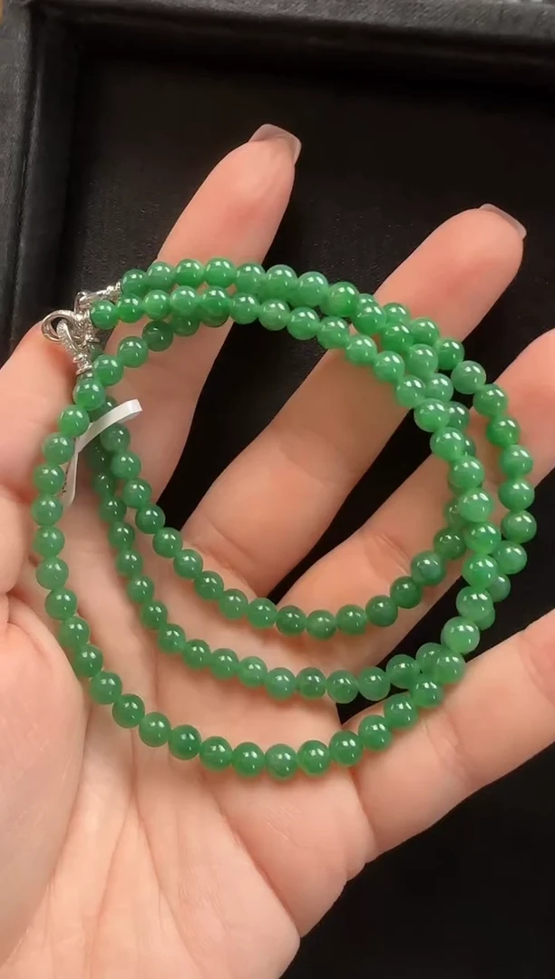 颈饰18K金镶嵌翡翠216玉珠一条