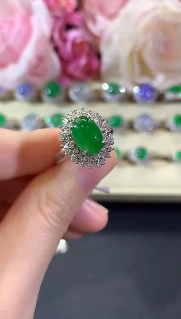 18K金镶嵌戒指翡翠冬日珠宝E453