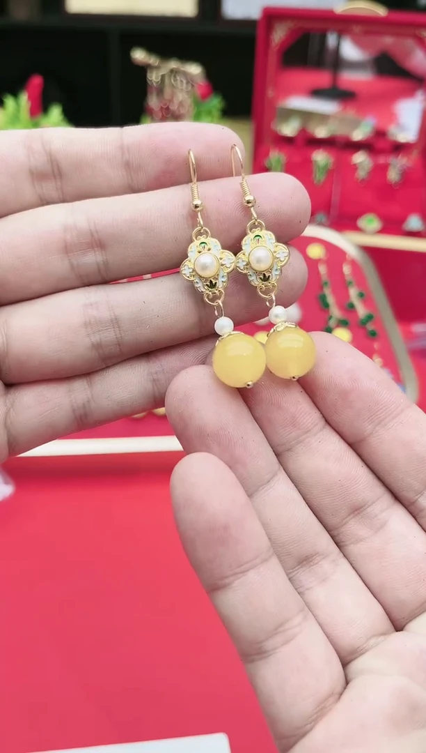 【闪购商品】玛瑙/玉髓耳钉银S925镶嵌330000