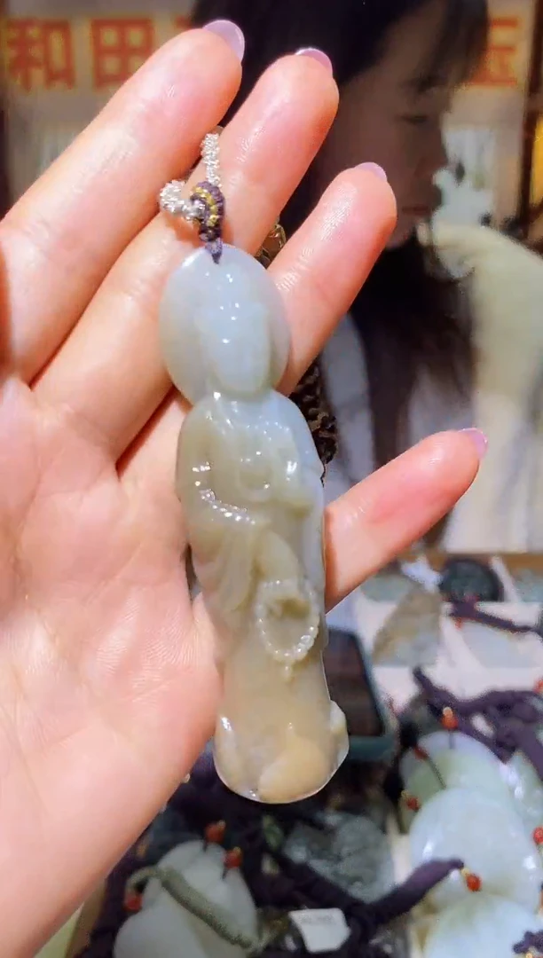 颈饰未镶嵌和田玉1
