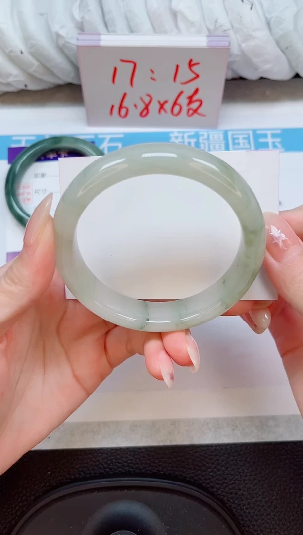 未镶嵌手镯石英质玉221-60/61