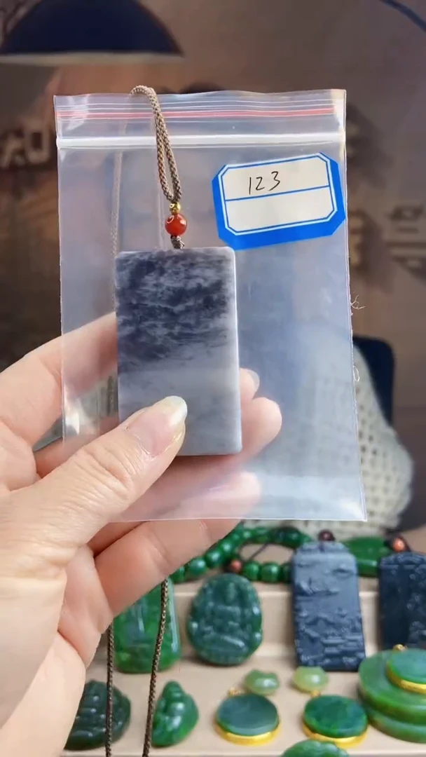 和田玉未镶嵌挂件1