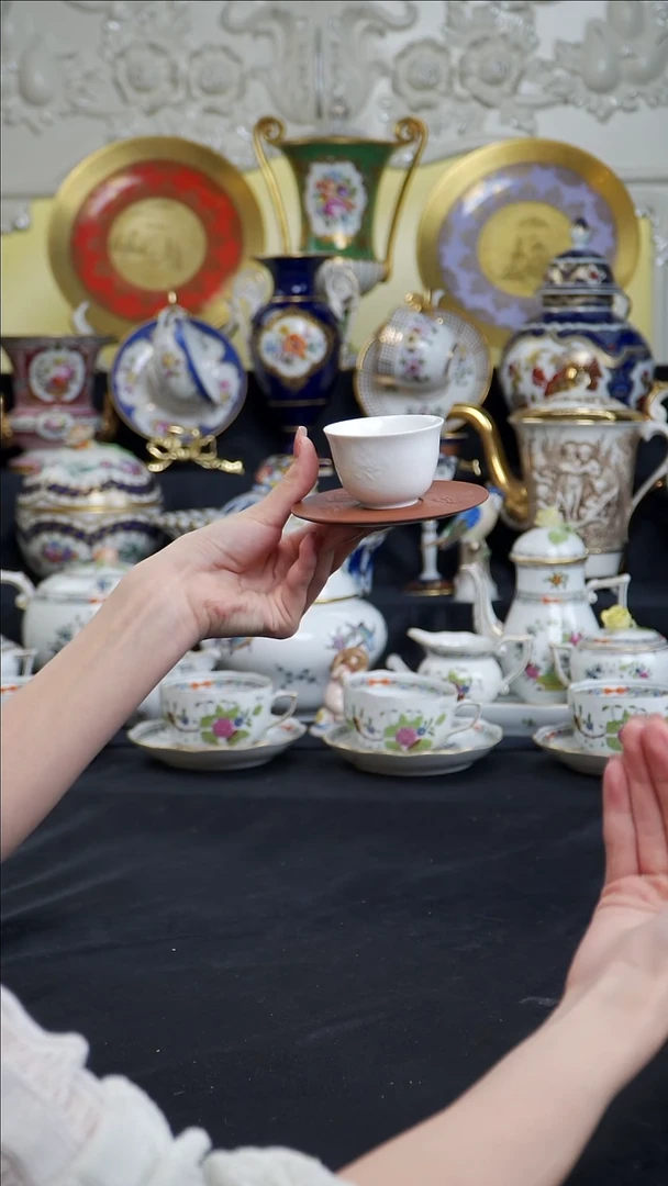 骨瓷婷婷中古器物如图所示117