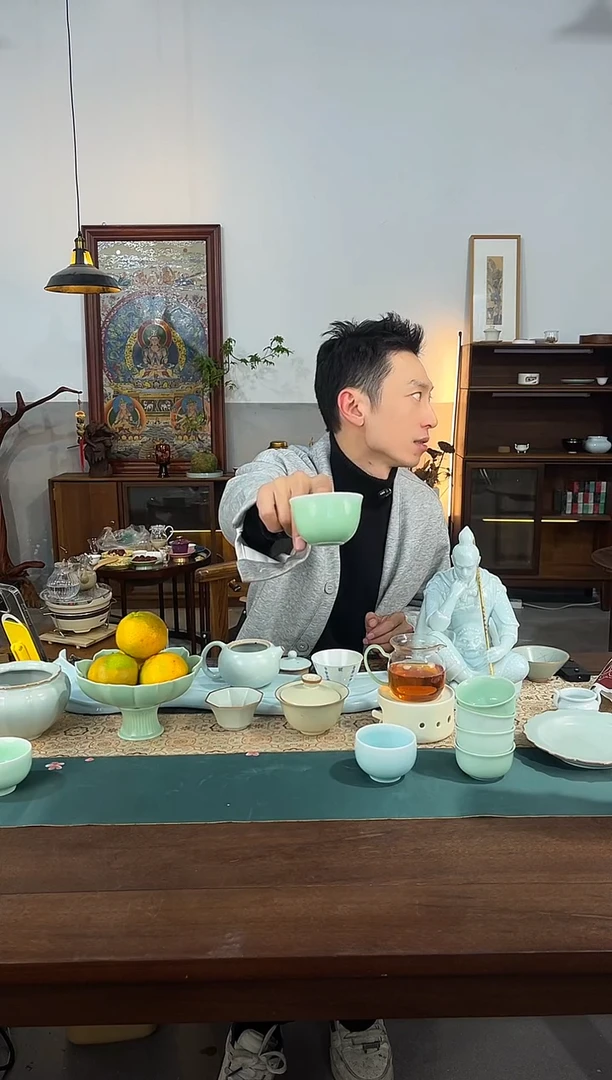 诗**方龙泉青瓷杯，工厂自产自销