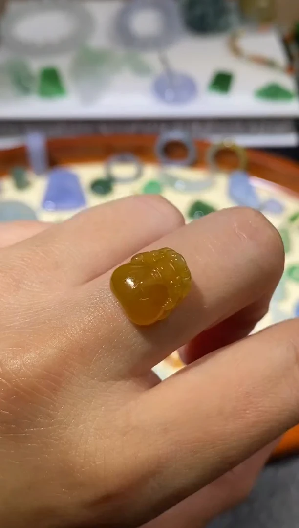 定制翡翠未镶嵌翡翠毛货~