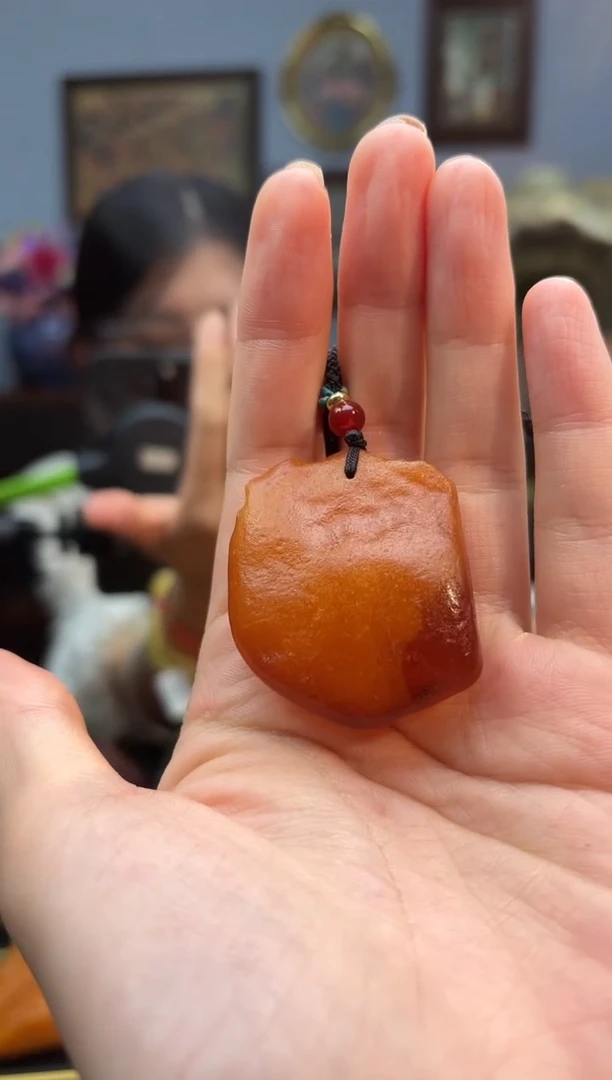 琥珀颈饰未镶嵌吊坠