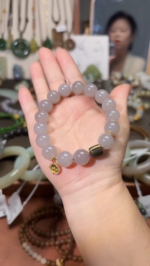 未镶嵌手串和田玉1