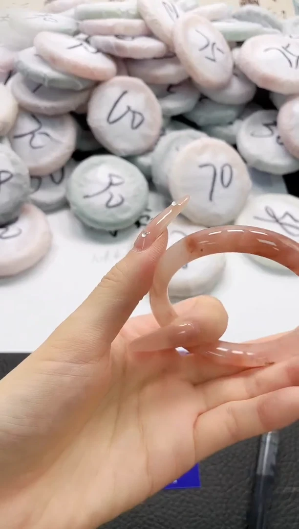 石英质玉手镯未镶嵌66-56