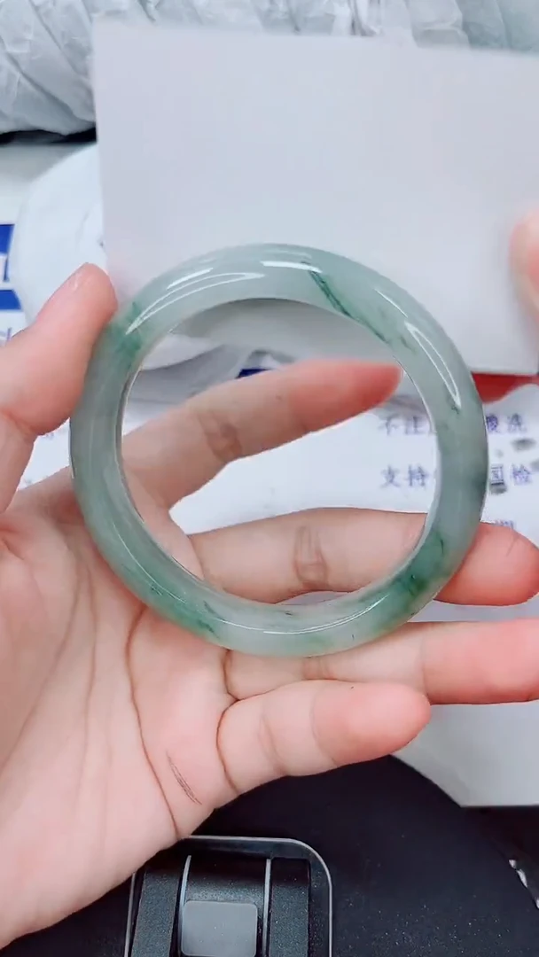 未镶嵌手镯石英质玉250-57/58