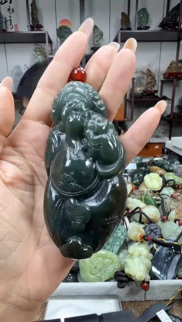 和田玉未镶嵌把件1