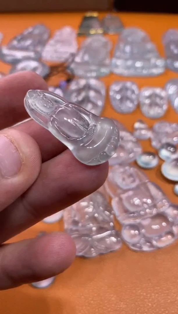 翡翠挂件未镶嵌观音2680