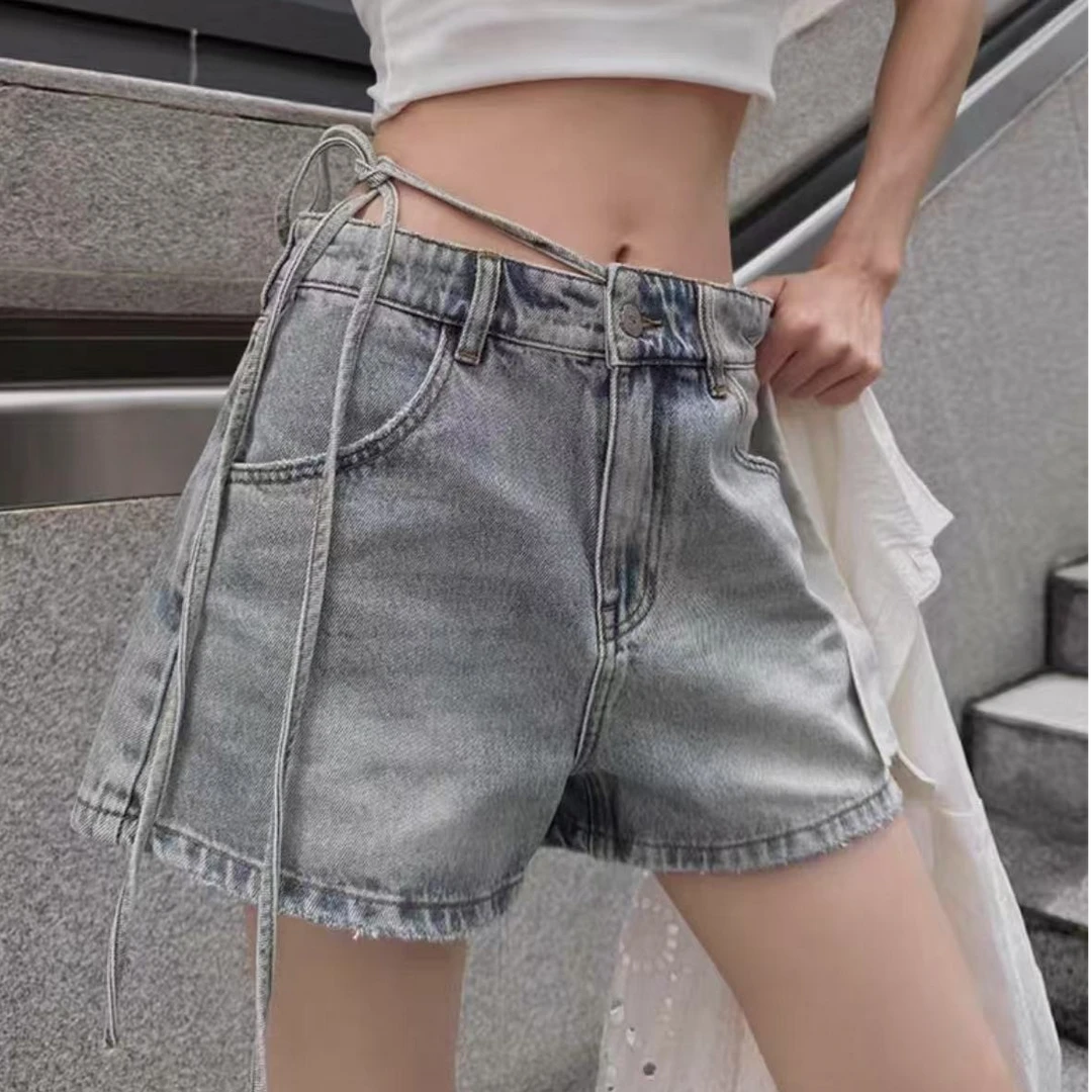 【LOCAT】 senseaweek   单侧系带做旧牛仔短裤  DH00101