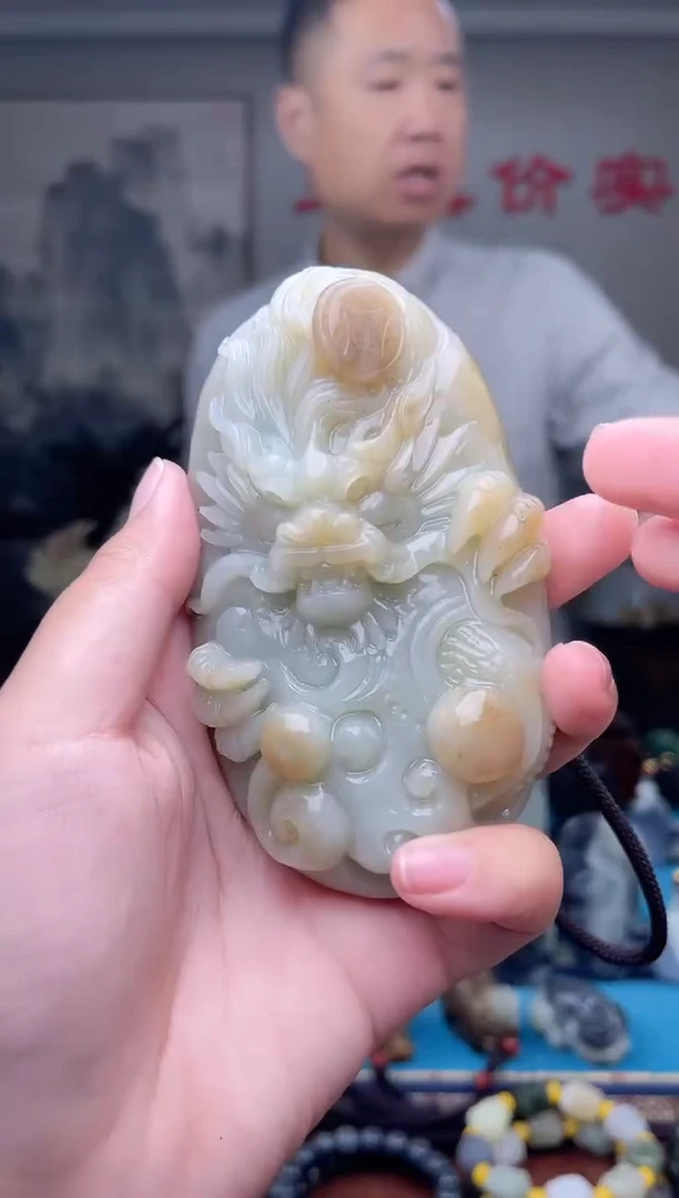 未镶嵌和田玉挂件1