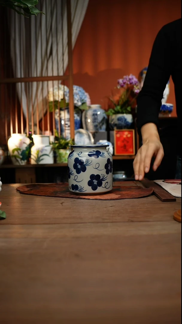 当代高温釉下彩手绘陶瓷餐具
