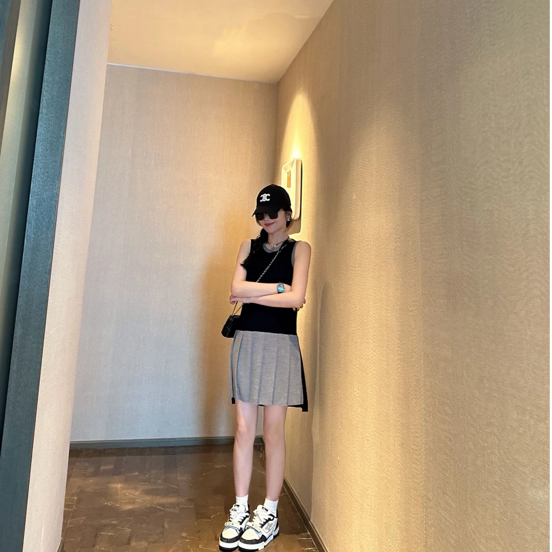 Syna希娜 舒适感藏青色针织连衣裙