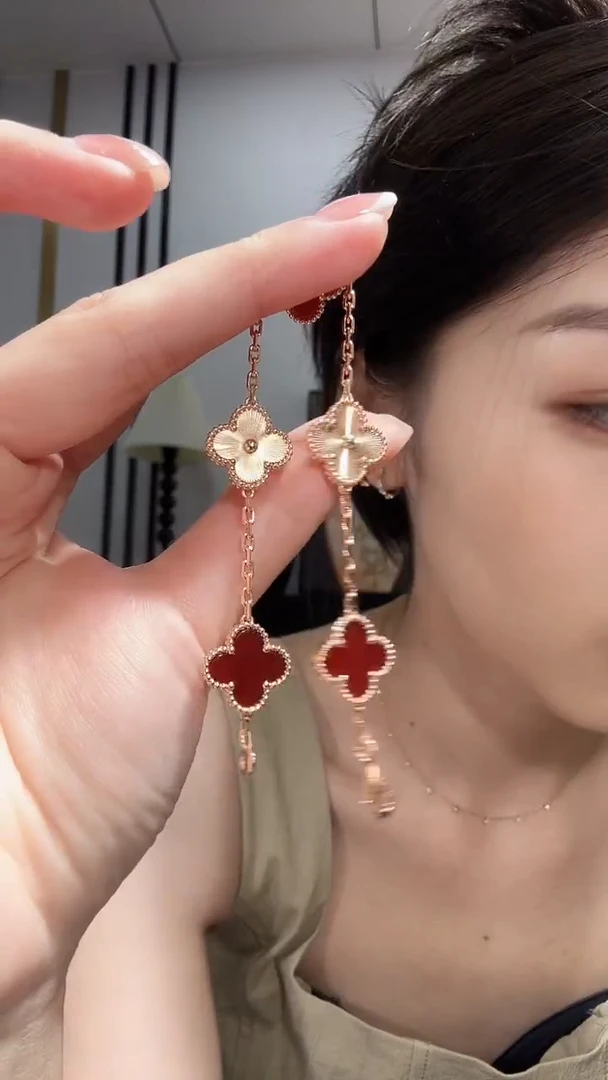 18K金镶嵌手链玛瑙/玉髓红花镭射GHJ