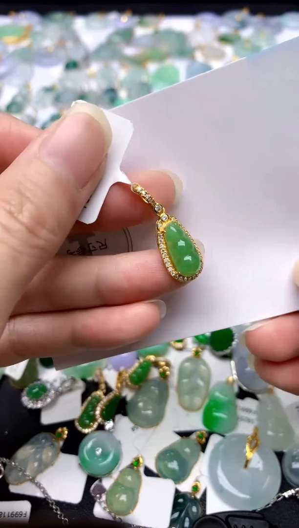 颈饰银S925镶嵌翡翠天然A货翡翠