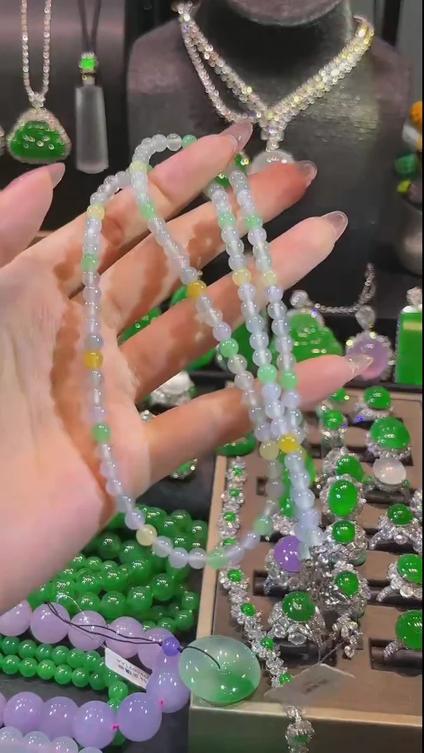 翡翠18K金镶嵌颈饰珠串