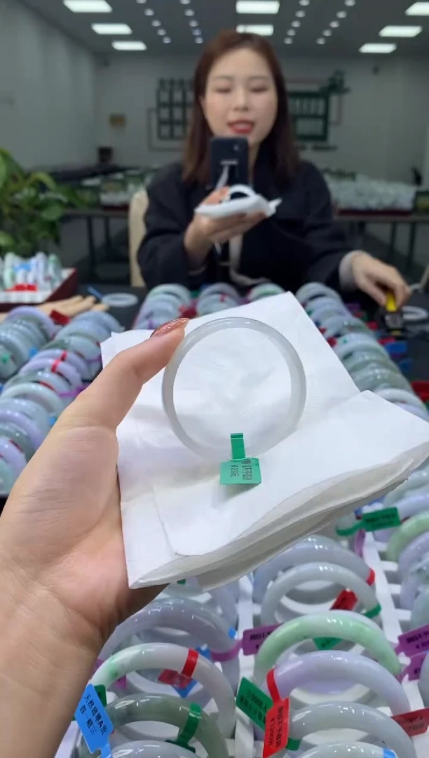 未镶嵌手镯翡翠多人00042495