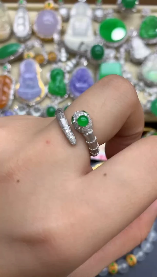 18K金镶嵌戒指翡翠313-中国好珍宝