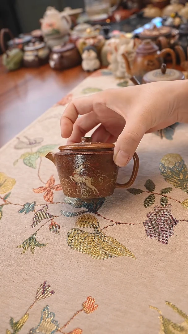 茶壶紫砂九色鹿汉瓦