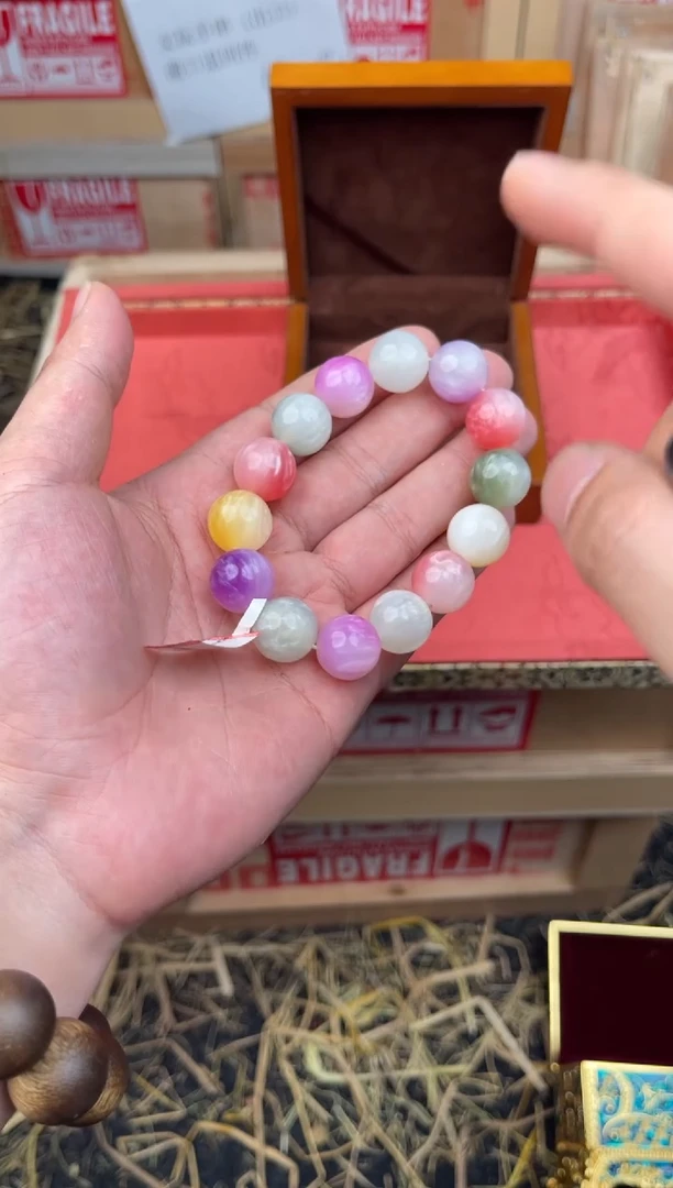 无礼盒精美手串（）