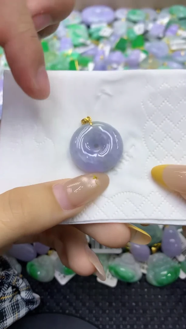 颈饰未镶嵌翡翠天然缅甸翡翠A货