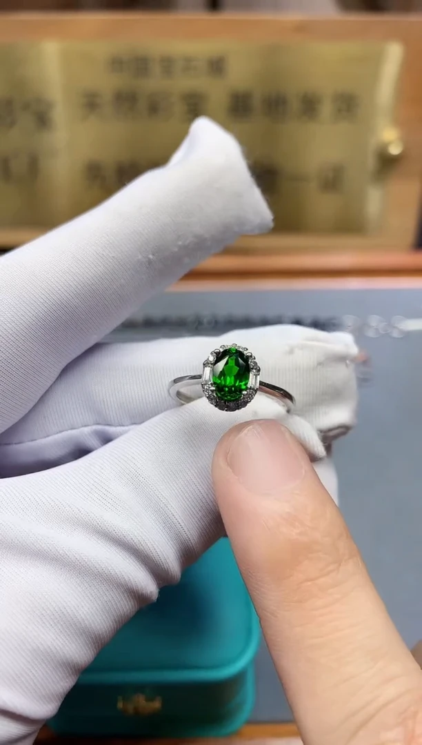 【闪购商品】透辉石戒指银S925镶嵌........