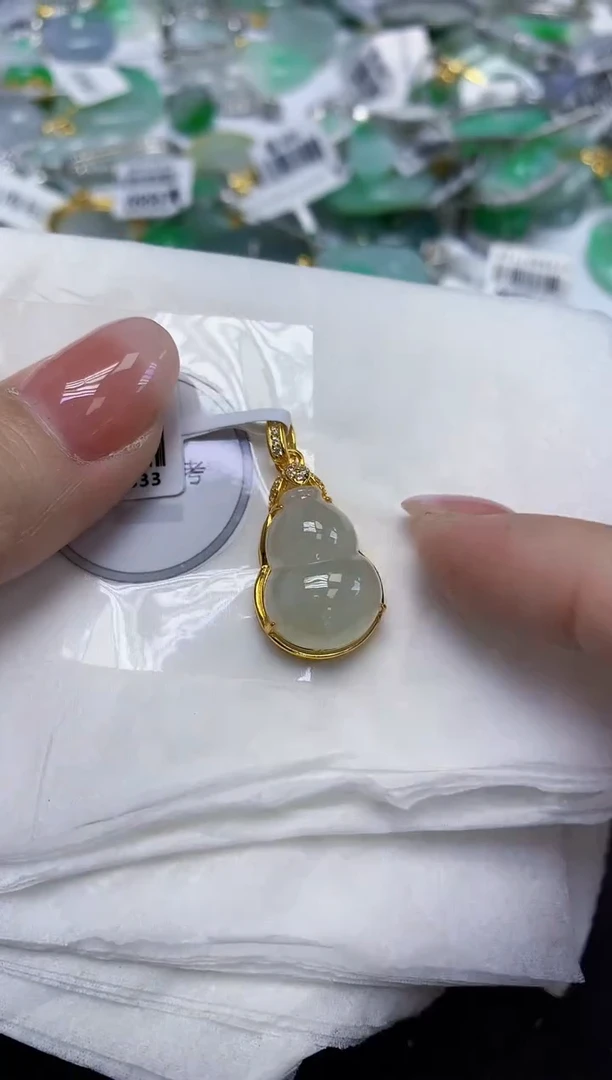 颈饰未镶嵌翡翠天然缅甸翡翠A货多样性发一件