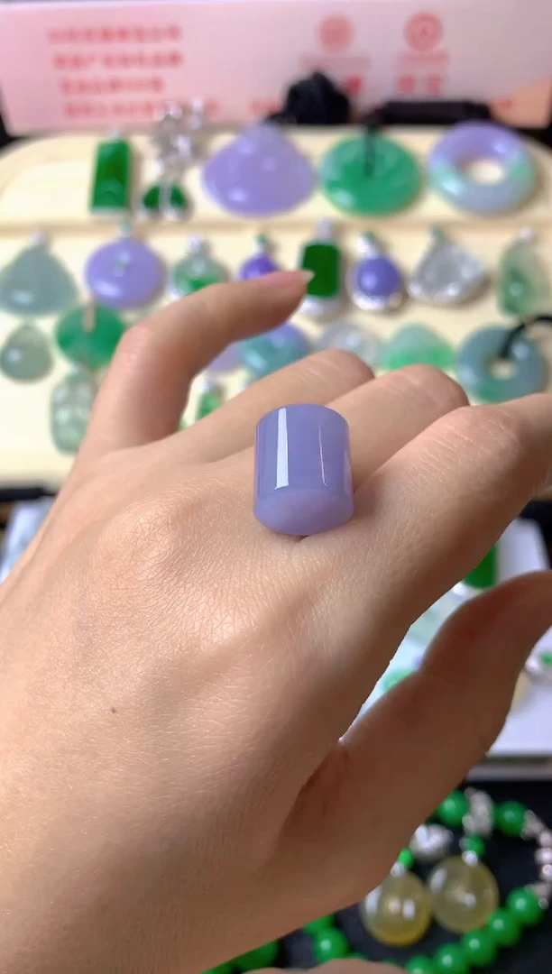 未镶嵌定制翡翠钱*婆裸玉（客户意向镶嵌）