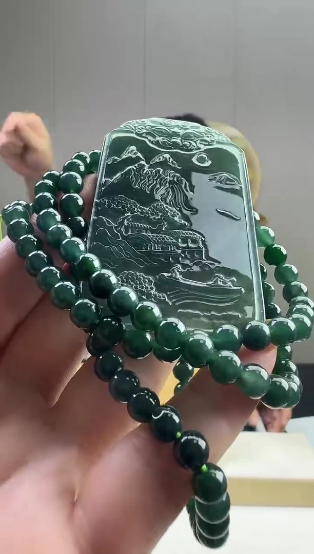 颈饰未镶嵌翡翠天然A货翡翠  多样性随机发其一