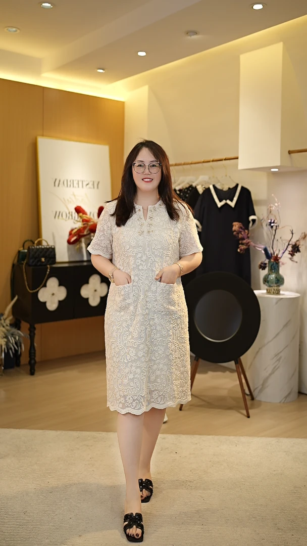 【深圳霞姐】夏季新品上新定制大码女装小V领蕾丝连衣裙