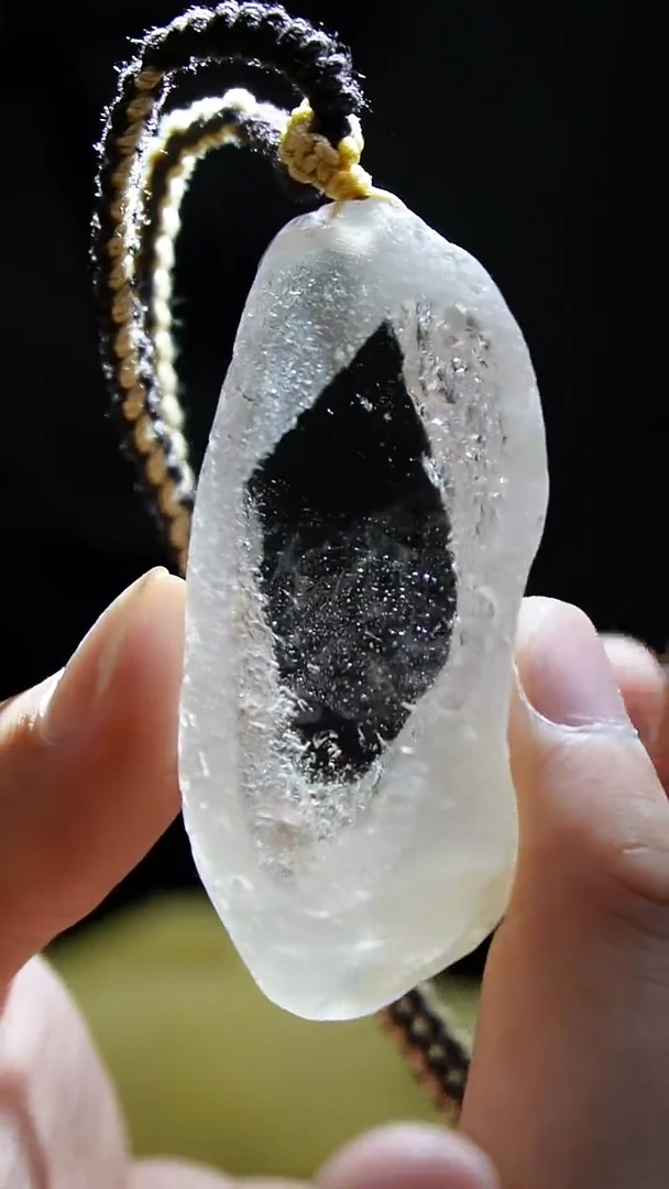 吊坠(赠链)未镶嵌水晶水晶