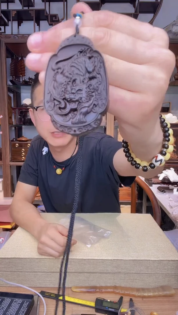 乌木类书架251 枣木雕刻貔貅挂牌