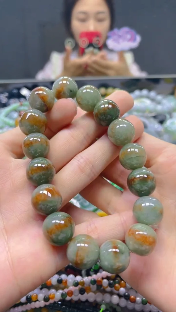 颈饰未镶嵌翡翠13MM/J/翡翠A货，一件也是批发价