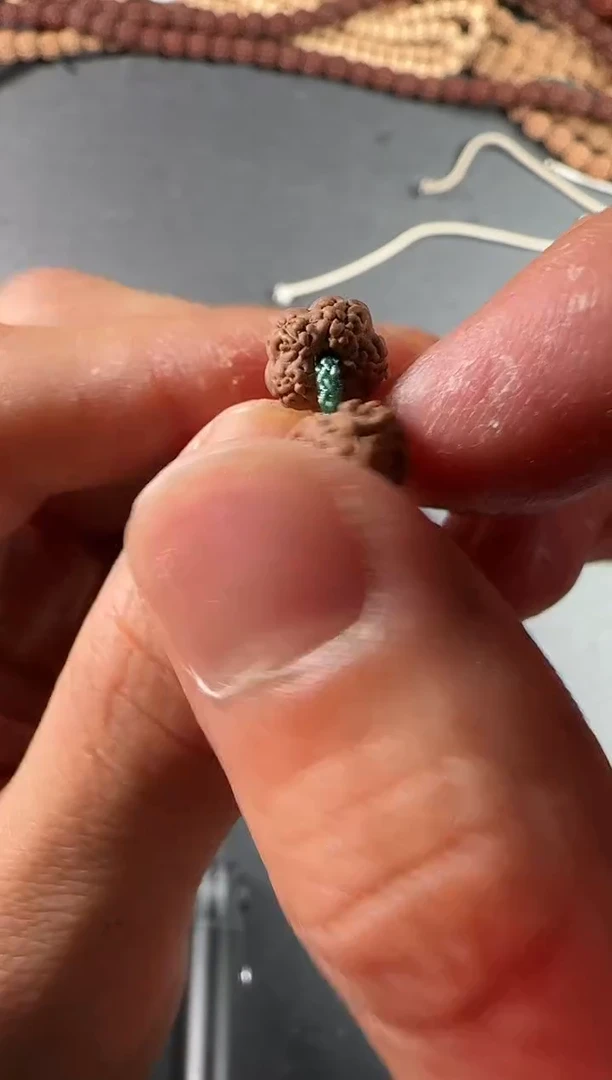 金刚菩提吊坠玉梅花108