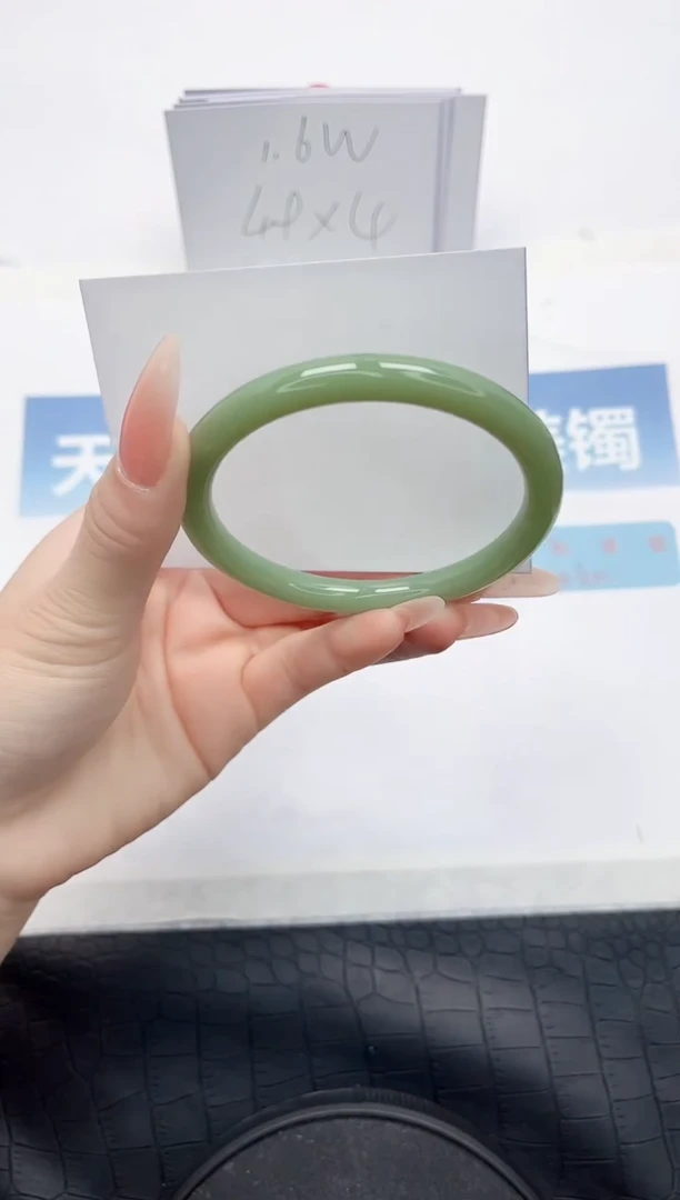 【闪购商品】石英质玉手镯未镶嵌L166-58.9