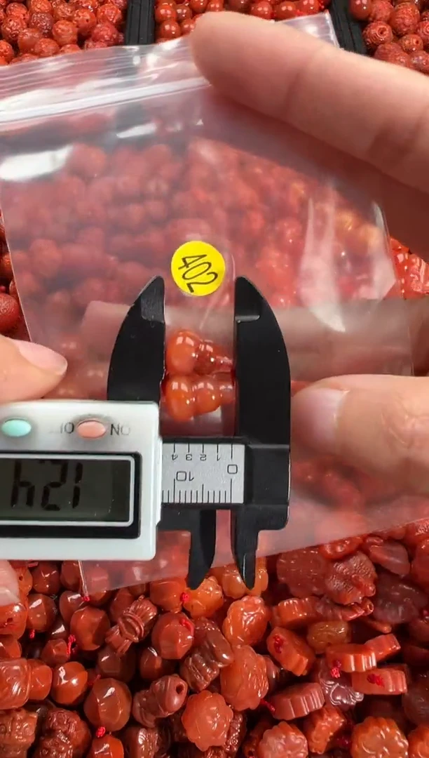 【闪购商品】南红玛瑙颈饰未镶嵌3