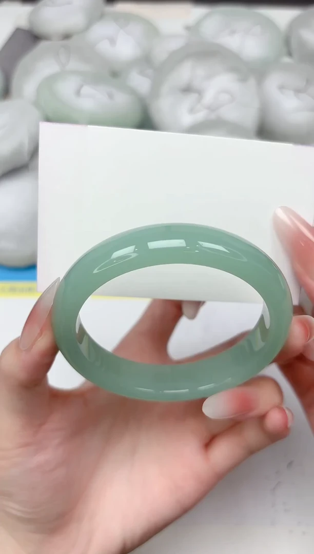 未镶嵌手镯石英质玉221-58.4