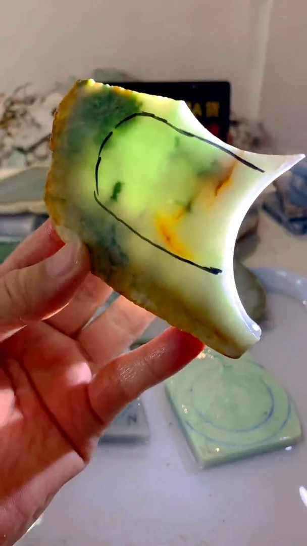 翡翠未镶嵌颈饰缅甸A货翡翠83