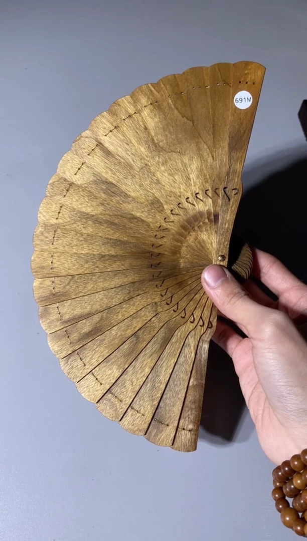 【闪购商品】金丝楠691号15cm金丝楠木小叶桢楠扇子
