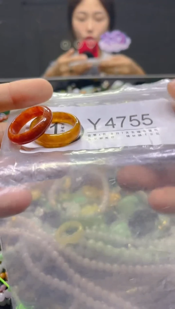 颈饰未镶嵌翡翠/Y/翡翠A货，一件也是批发价