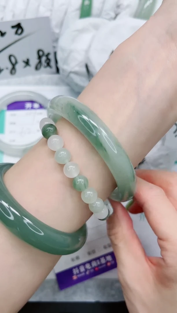 石英质玉手镯未镶嵌145-62.2