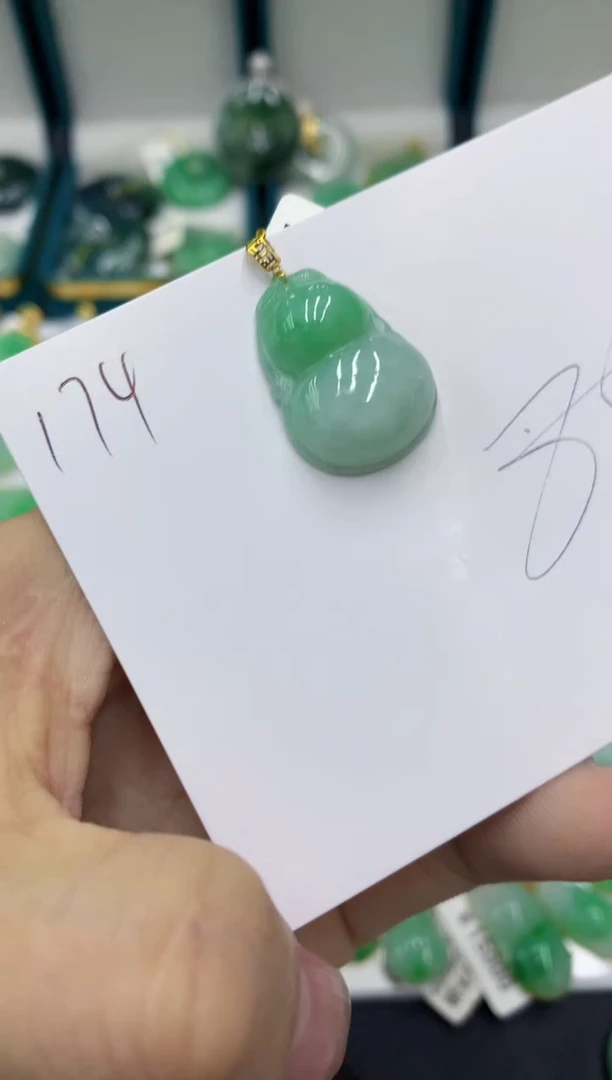 【闪购商品】翡翠颈饰18K金镶嵌11111111111