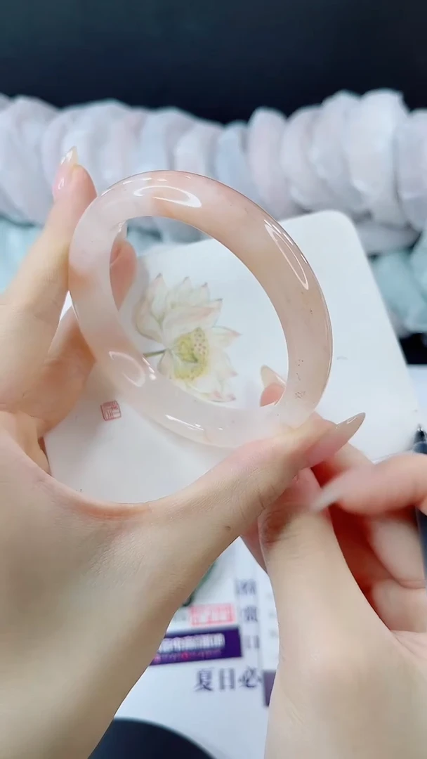 未镶嵌手镯石英质玉多样性发货V9