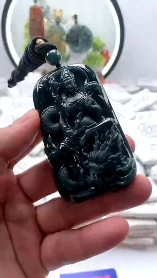 【闪购商品】翡翠颈饰未镶嵌虚空藏